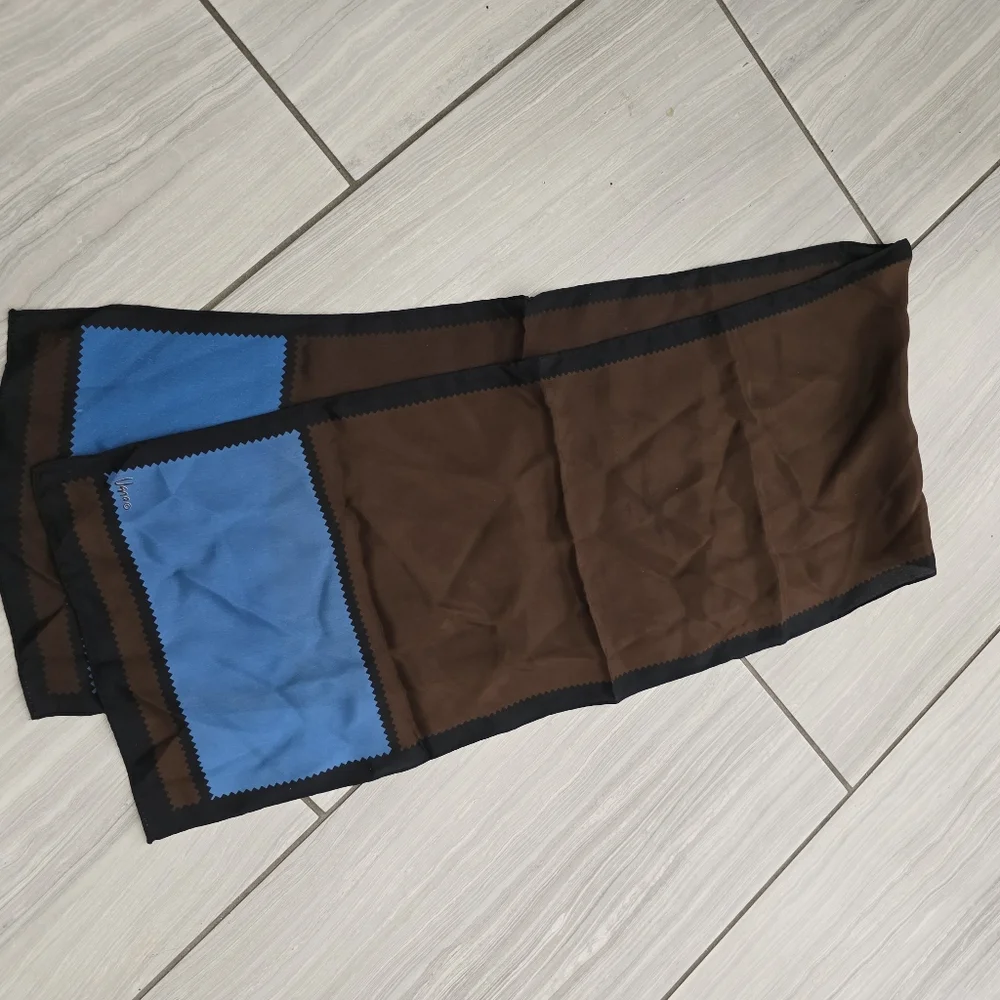 Vera Nuemann Scarf